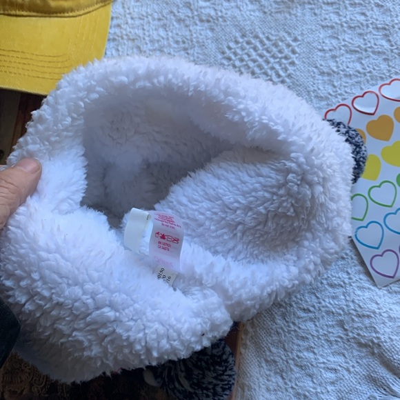 Justice Dog Toboggan hat EUC - Picture 4 of 6